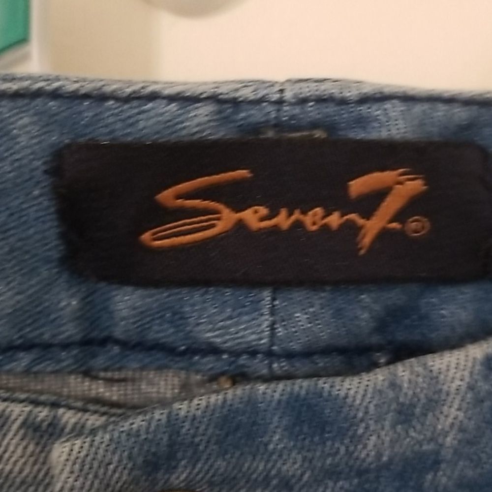 Seven 7 distressed boot cut jeans - Picture 5 of 8